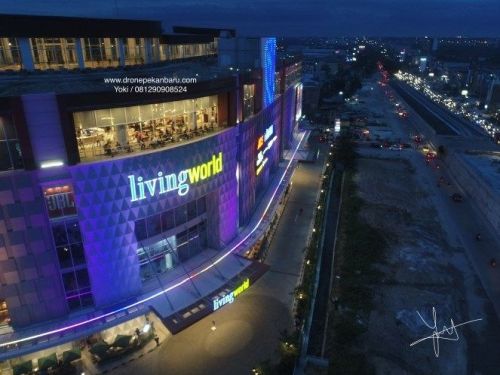 Mall Living World dekat Royal Emerald Kavling