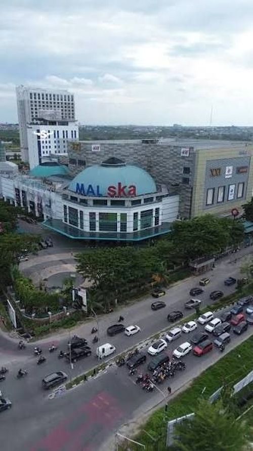 Mall SKA dekat Royal Emerald Kavling